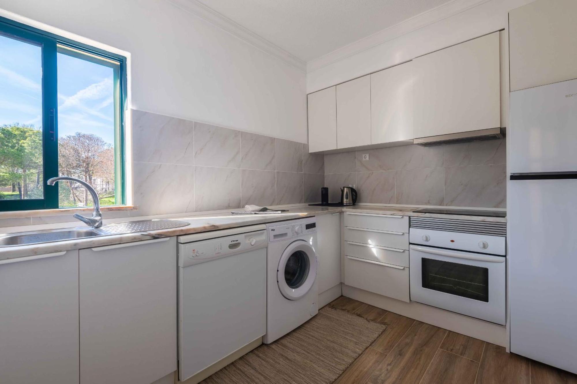 Salgados 1 Bedroom Apartment - 500M From The Beach Гия Экстерьер фото